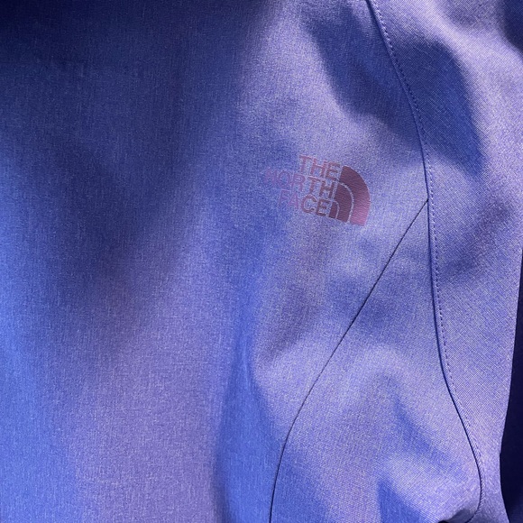 North face - Picture 4 of 6